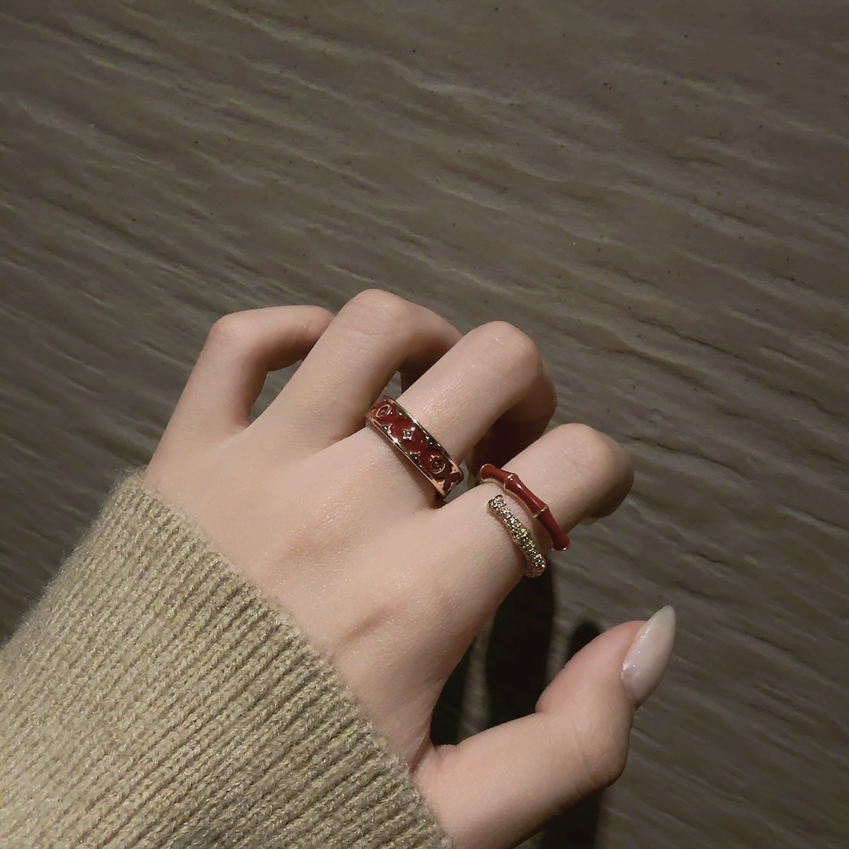 安可紅御姐金鑽’經典小老花竹節戒系列