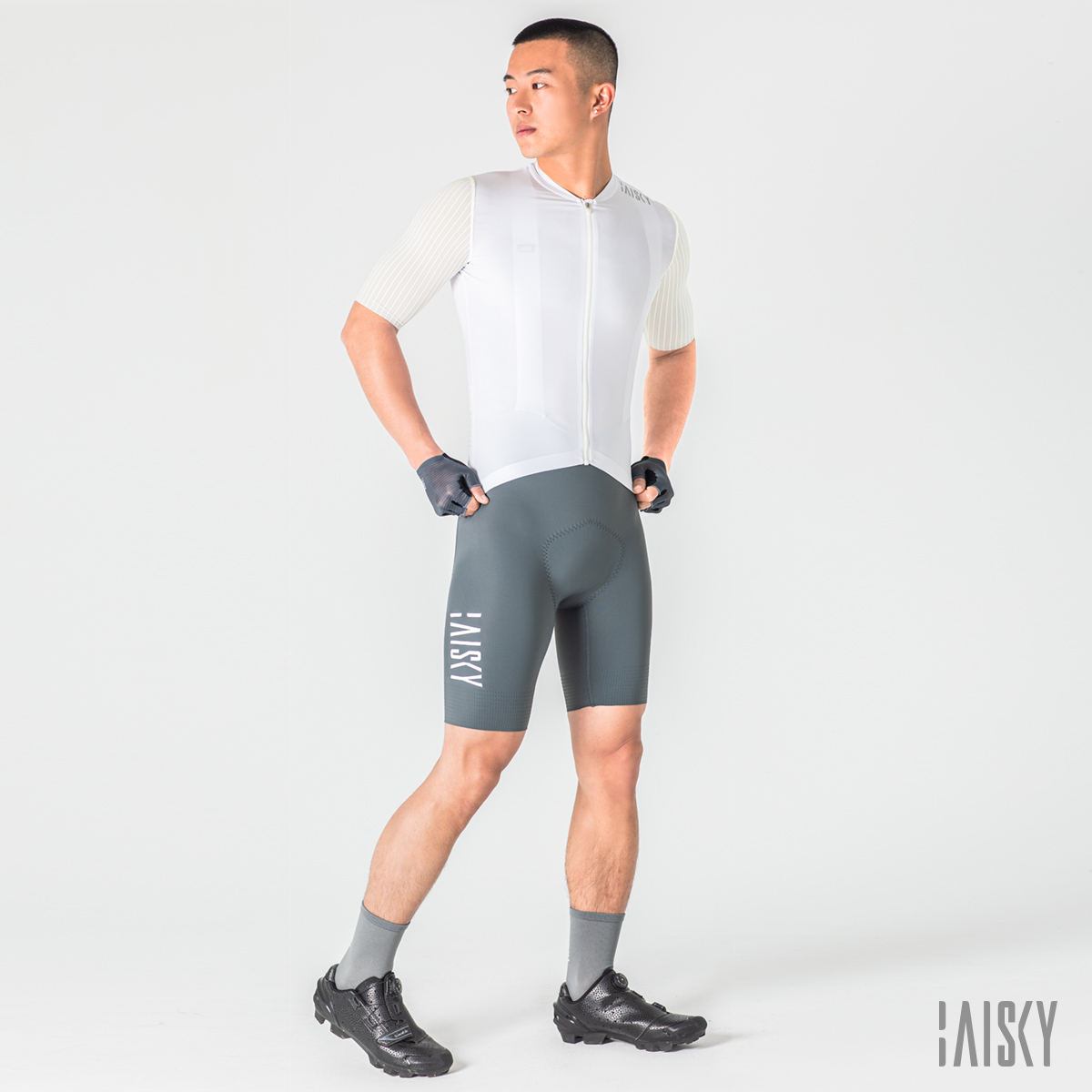 男款空力短車衣 潔淨V 白