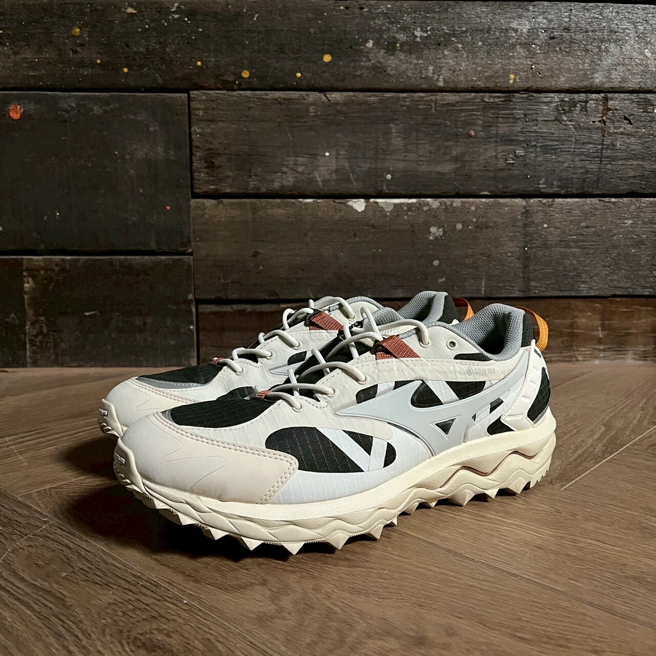 Mizuno Wave Mugin TL GTX SIZE 27.5CM