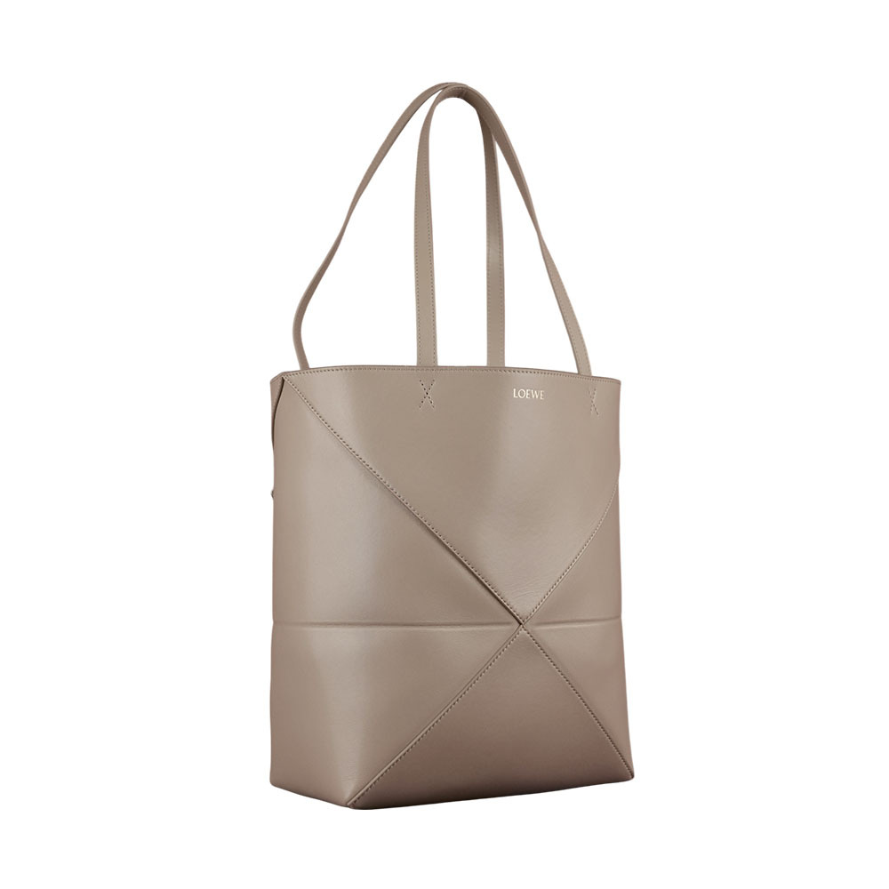 【LOEWE】Puzzle 亮面小牛皮摺疊托特包