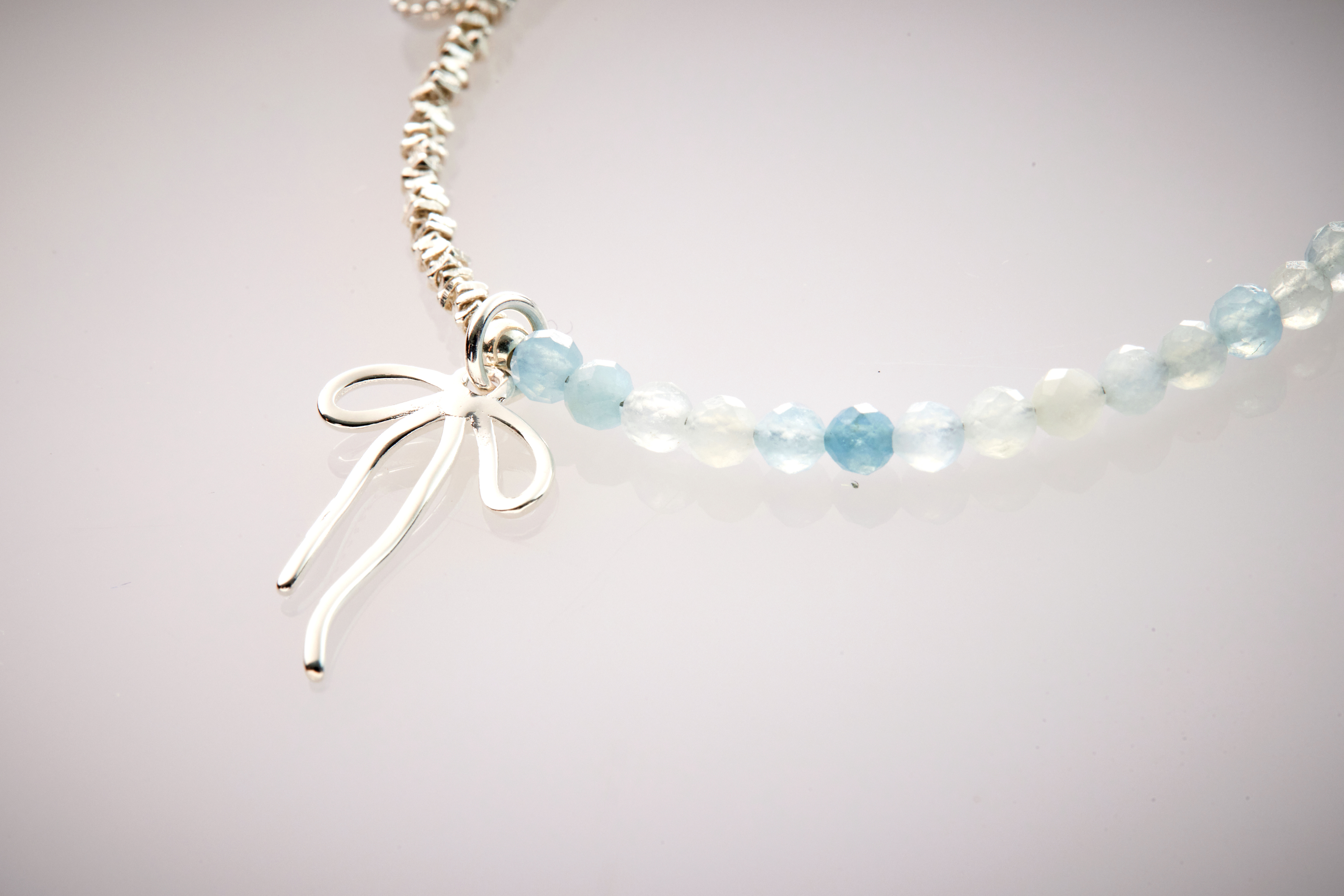 B295  | 純銀水晶蝴蝶結鋯石手鍊