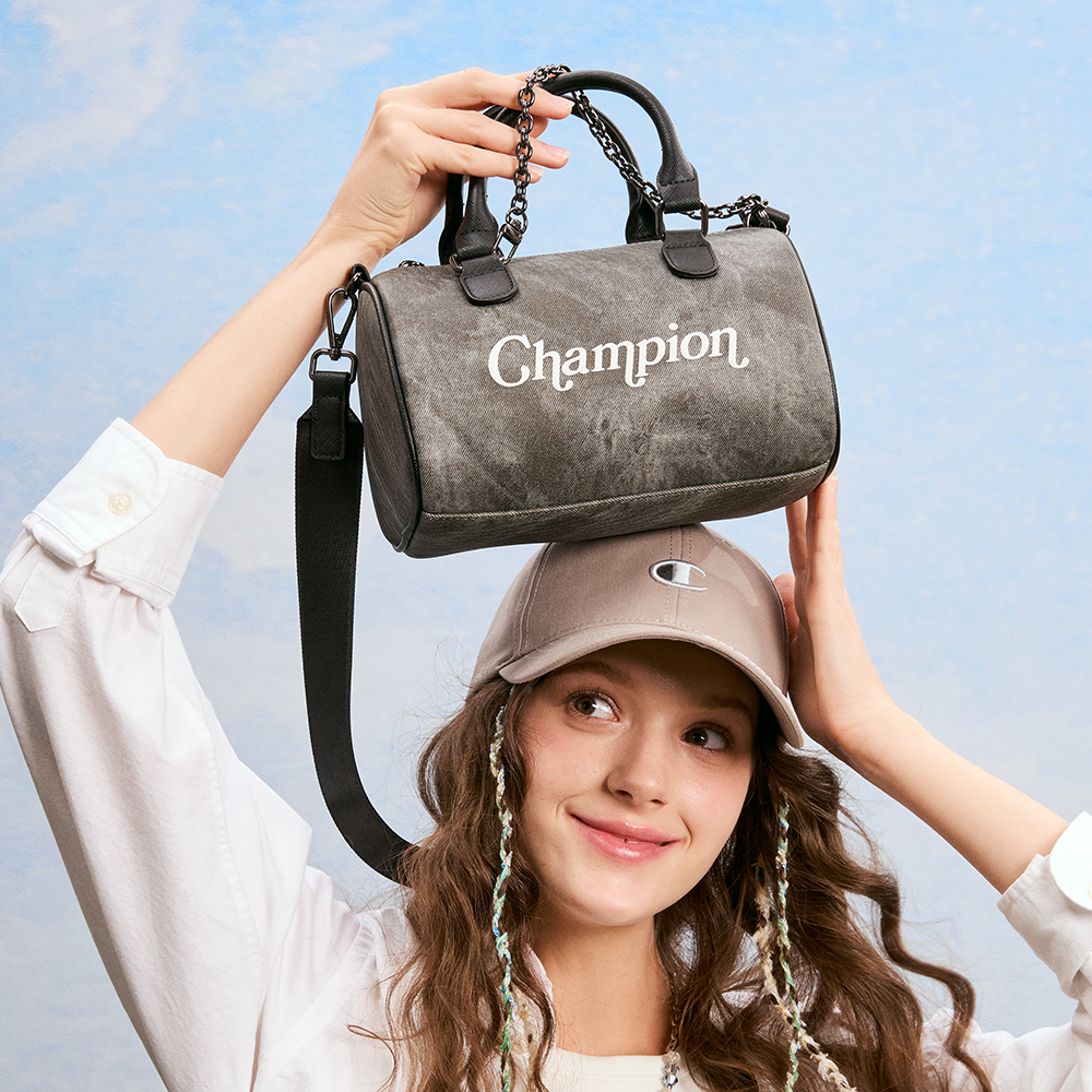 中性-金屬鏈飾 刺繡LOGO 迷你波士頓包-黑色（U5AACPU23P1）