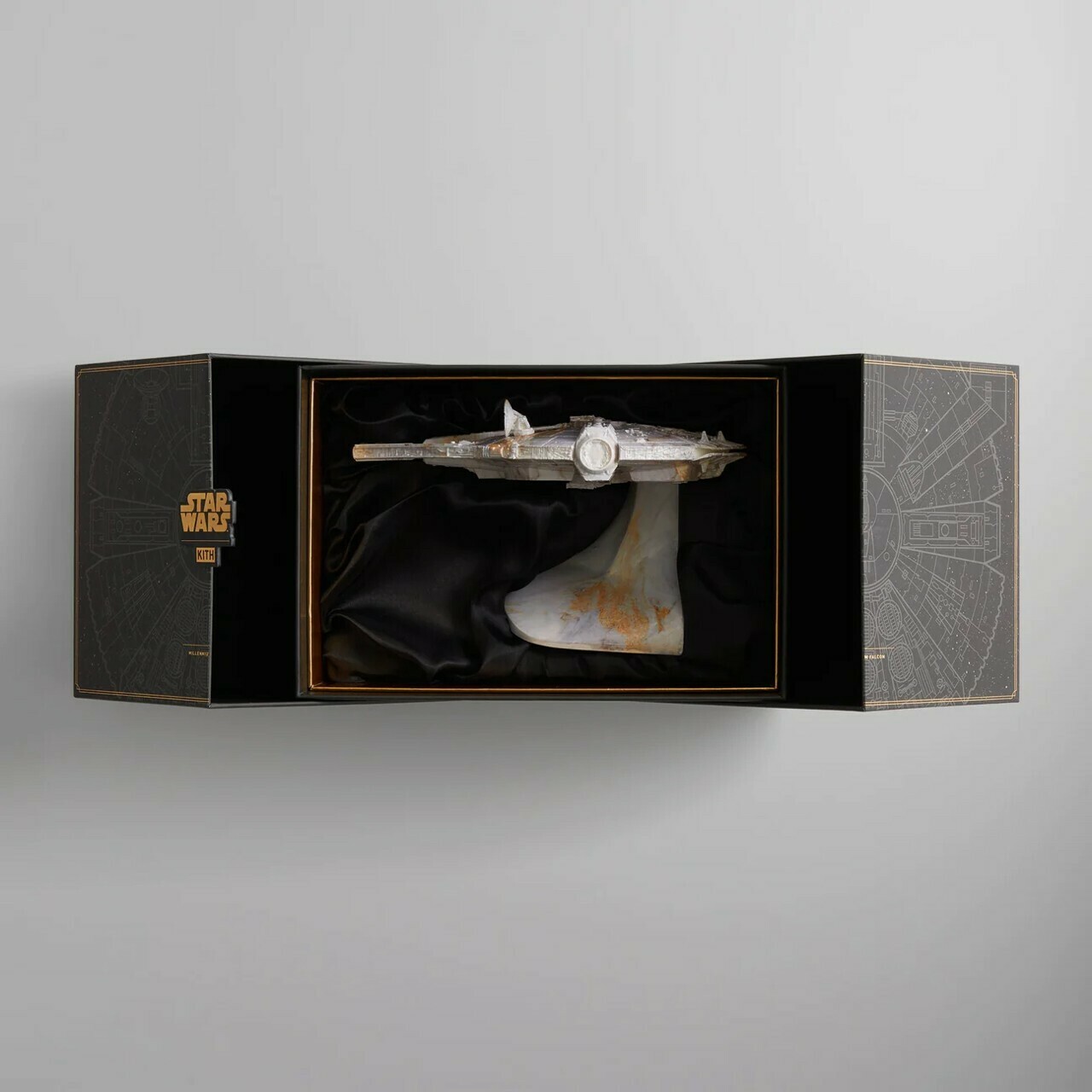 STAR WARS™  KITH MILLENNIUM FALCON SHIP™ PAPERWEIGHT