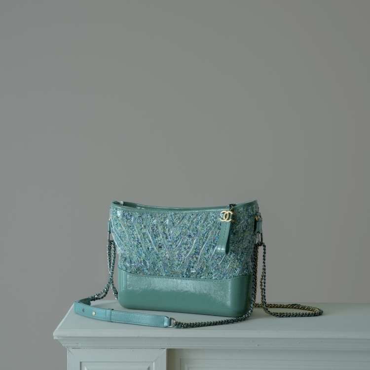 Chanel 綠色毛呢流浪包