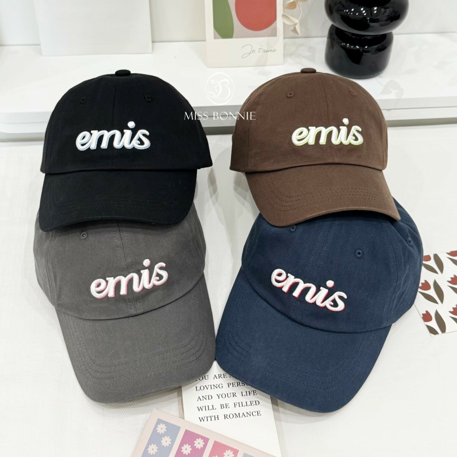 Emis草寫雙色Logo棒球帽(現貨4色)