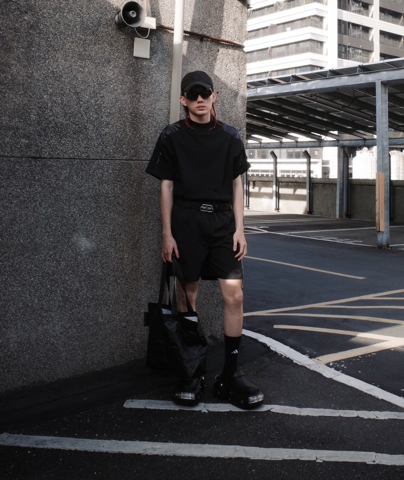 jobdatasheet Embroidered Panel Sports Shorts 刺繡拼接運動短褲 D16