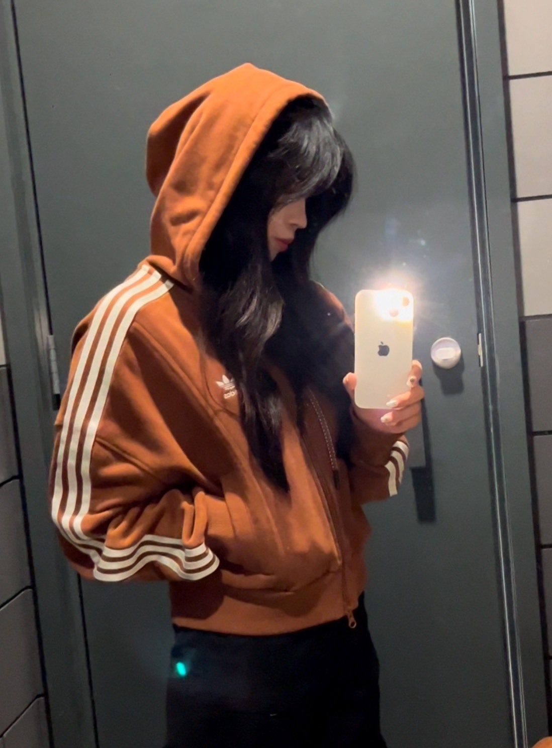 adidas Originals ADICOLOR 短款連帽拉鍊外套｜女款｜深棕