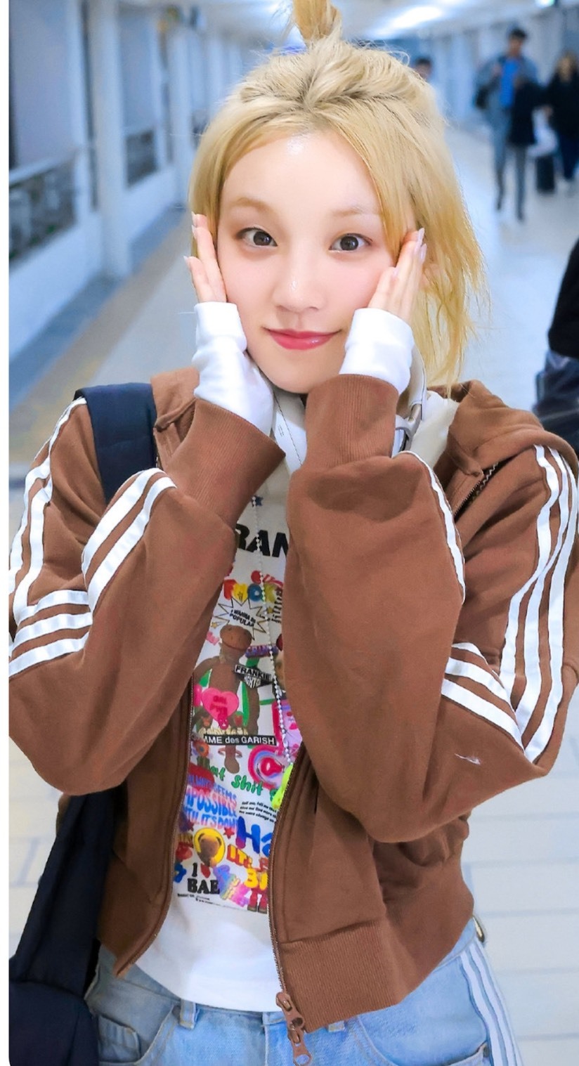 adidas Originals ADICOLOR 短款連帽拉鍊外套｜女款｜深棕