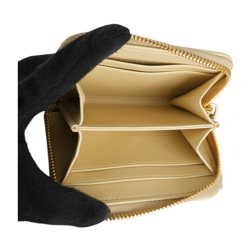 【MIU MIU】金字納帕皮革ㄇ形拉鍊零錢包/卡夾包(淺米色) 5MM268 AFPP F0K57