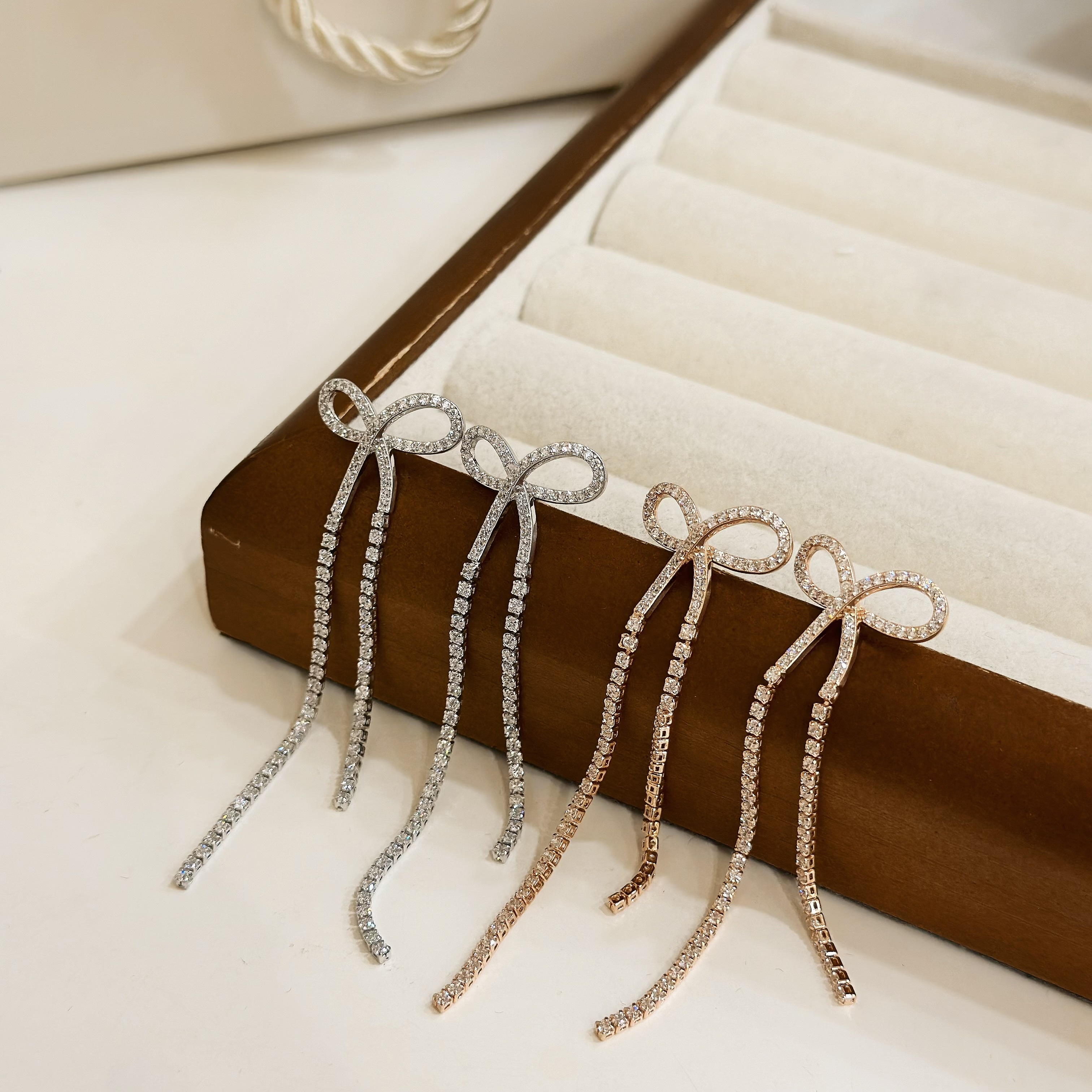 滿鑽蝴蝶結垂吊