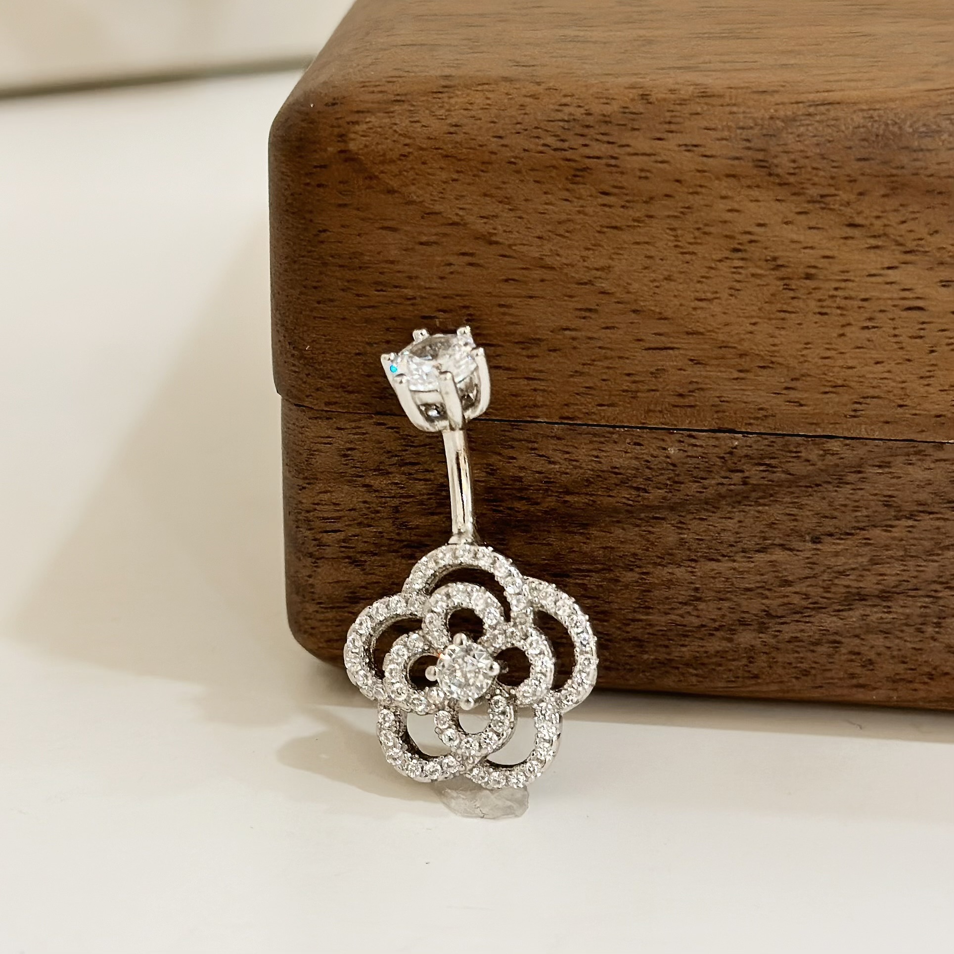 【純銀】滿鑽花朵肚環