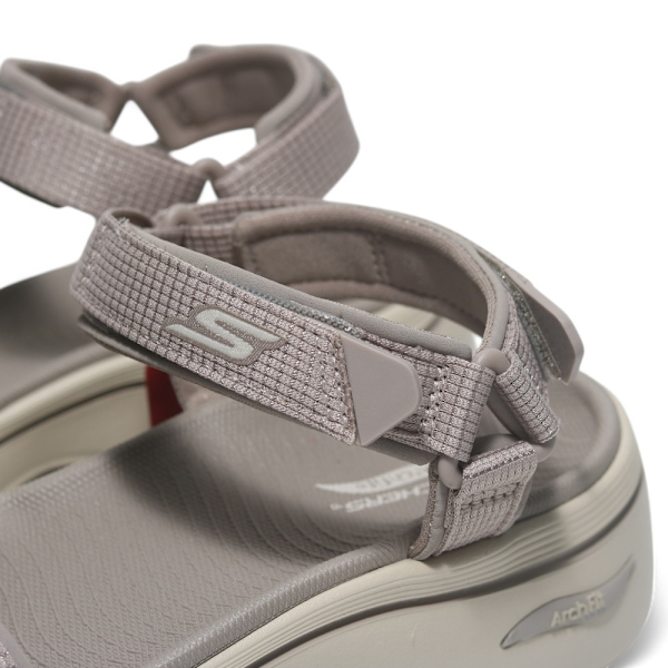SKECHERS 涼鞋 GO WALK ARCH FIT 2.0 卡其 足弓 運動涼鞋 女 140876TPE