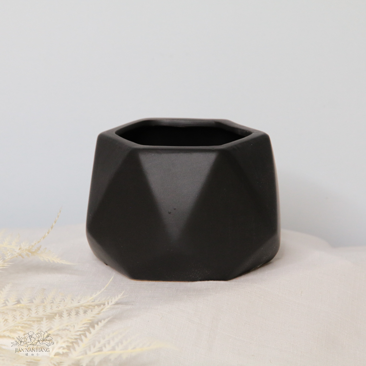 陶瓷花器 多角型 2色