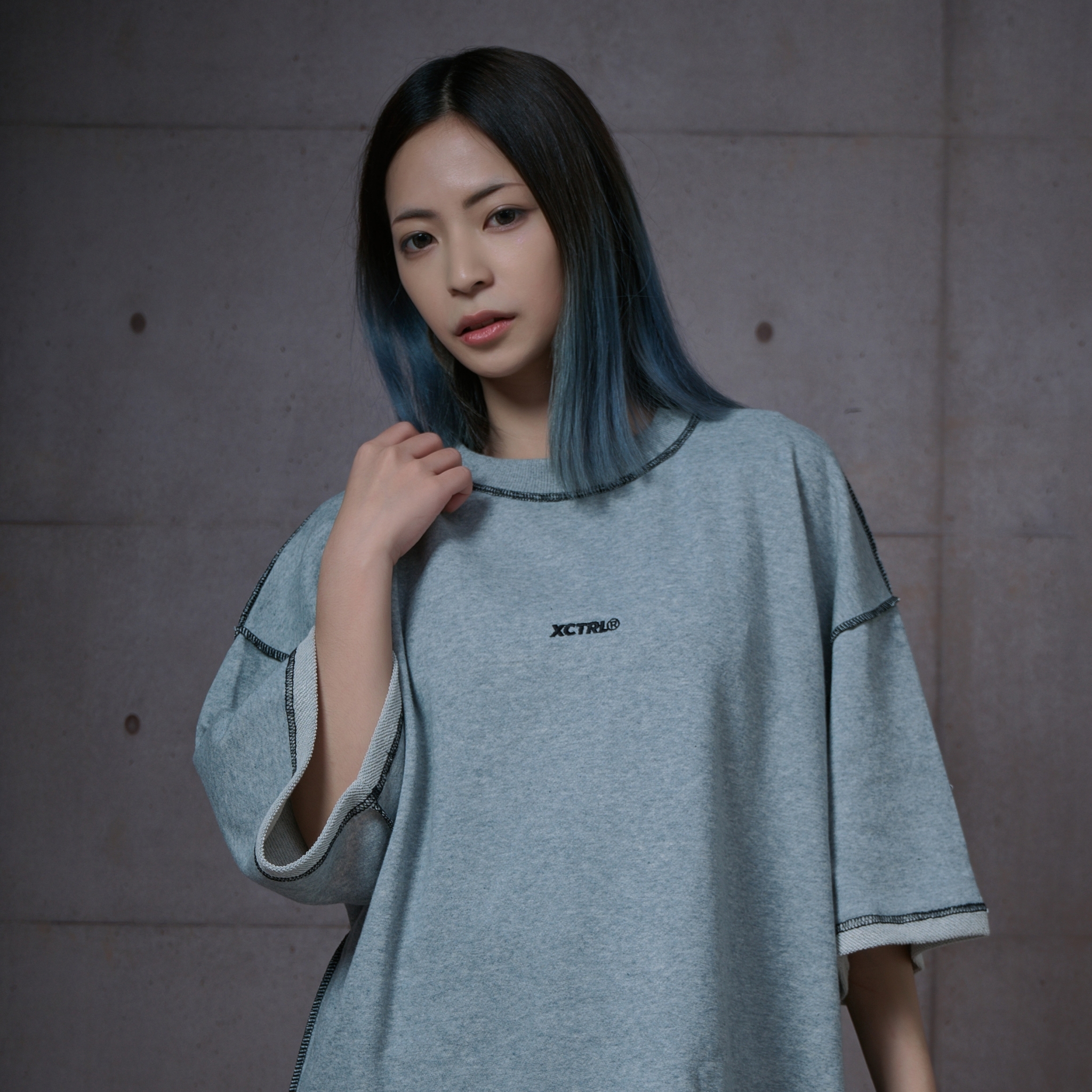 XCTRL 翻摺袖寬版短T-灰