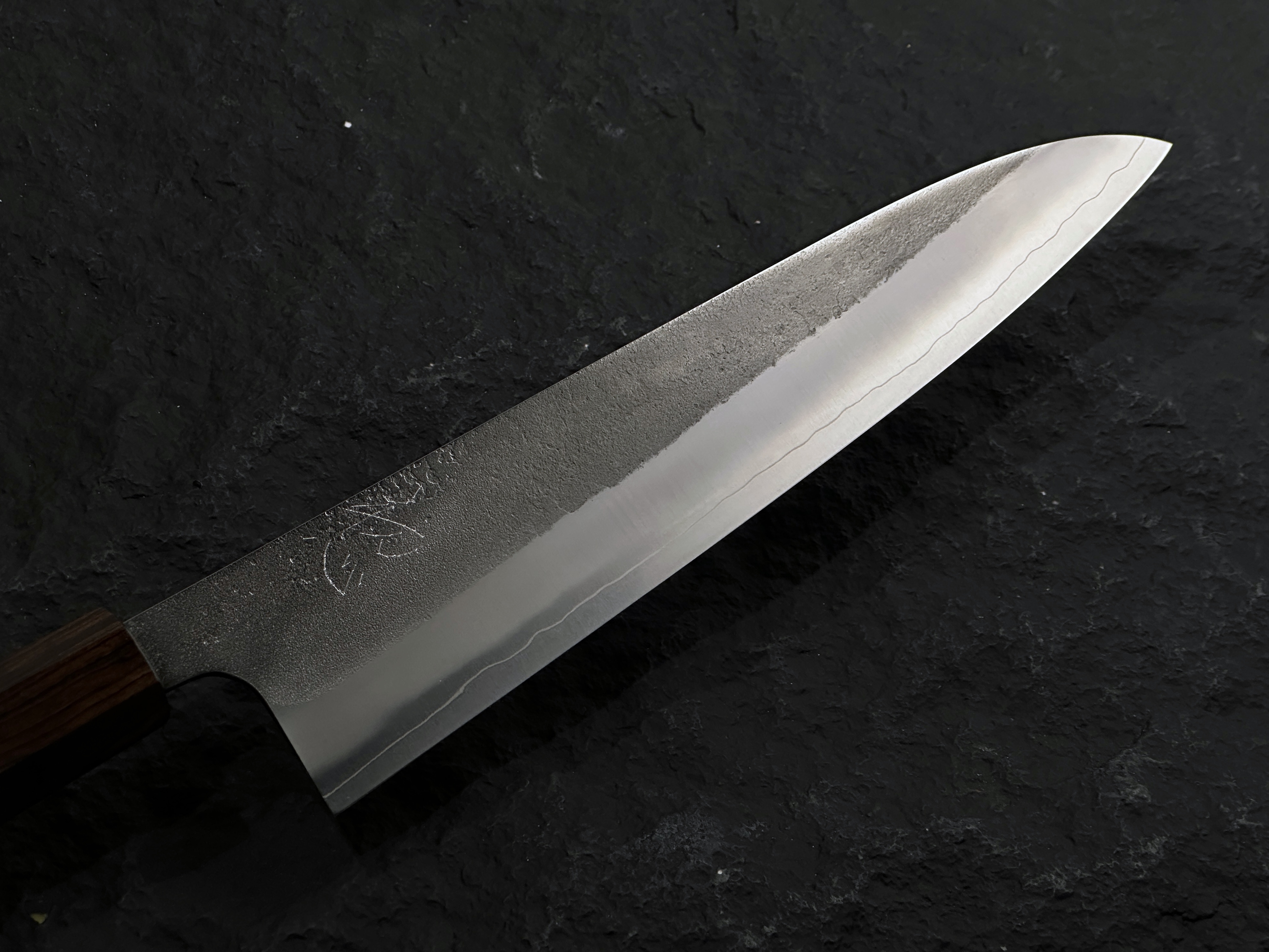 初心 吉金 SKD高速鋼 梨地 牛刀 黑檀柄