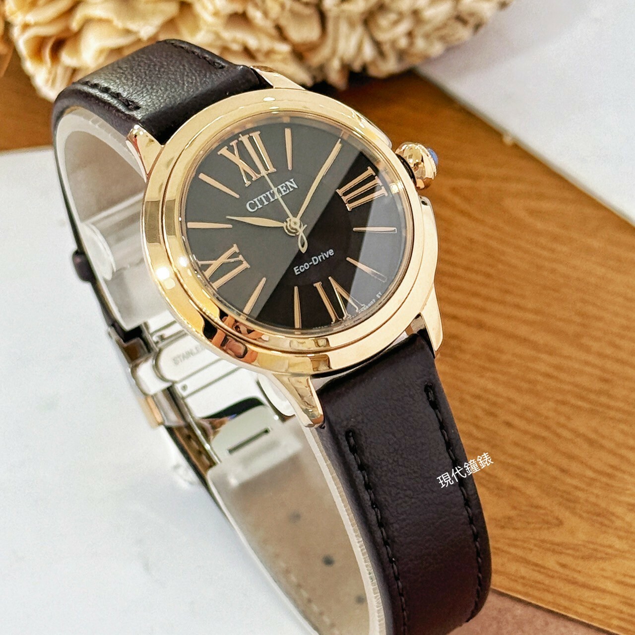 【CITIZEN 星辰】L系列光動能簡約時尚腕錶EM1163-09X 30.3mm 現代鐘錶