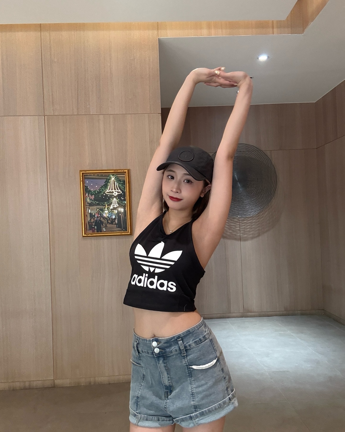 Adidas Originals 三葉草 黑白 無袖T恤 女款 綁帶 背心