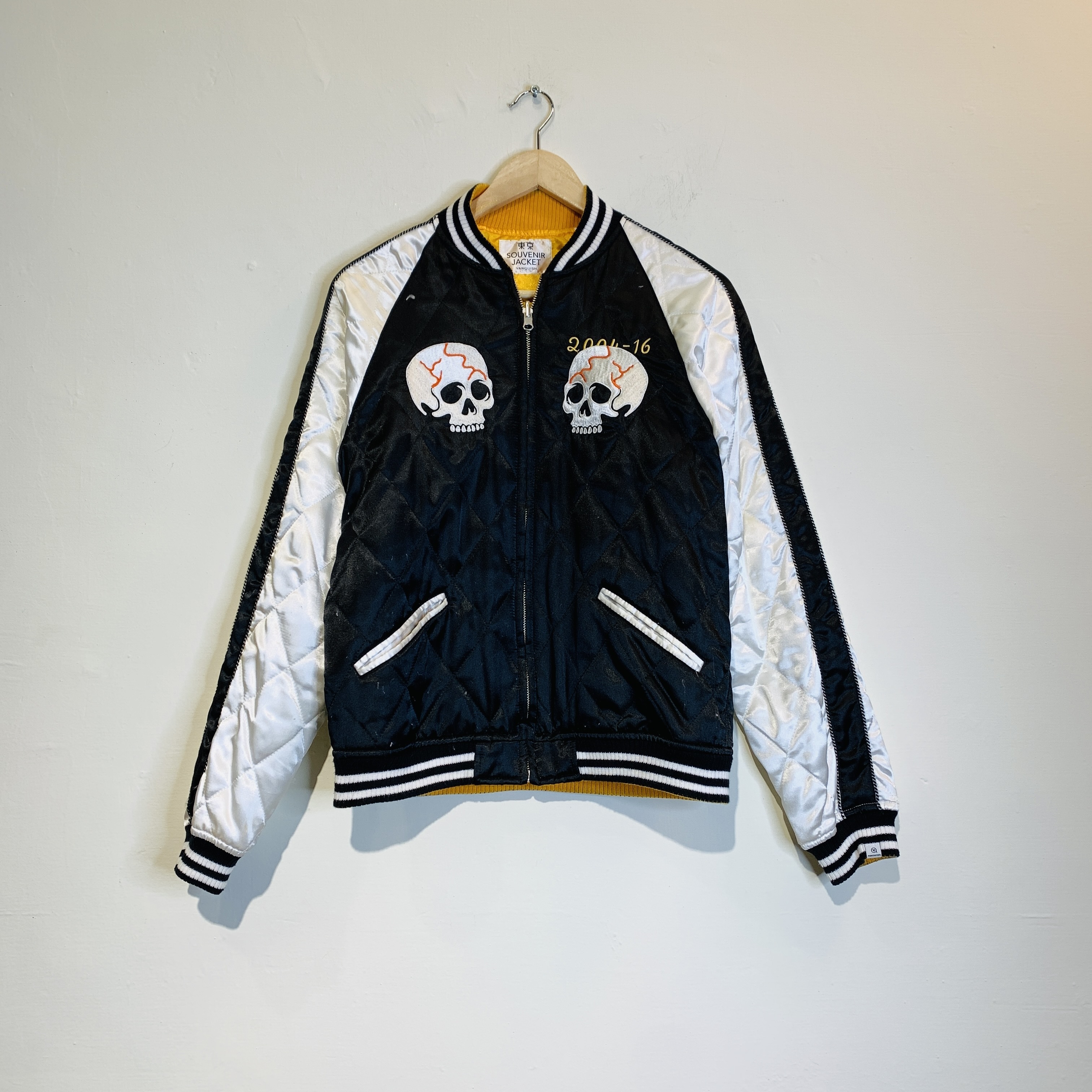 VANQUISH REVERSIBLE SKULL MA1 SOUVENIR JACKET SIZE S