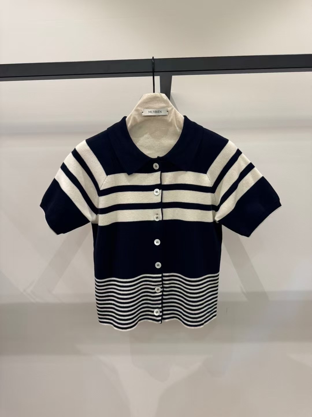 正韓𝜗𝜚薄針織線條POLO衣