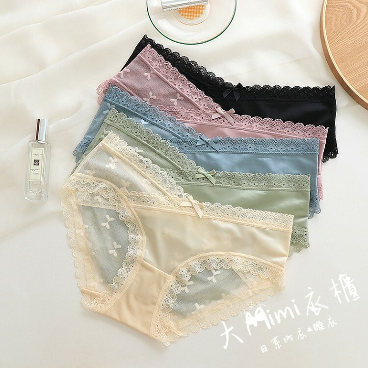 高顏值緞面內褲