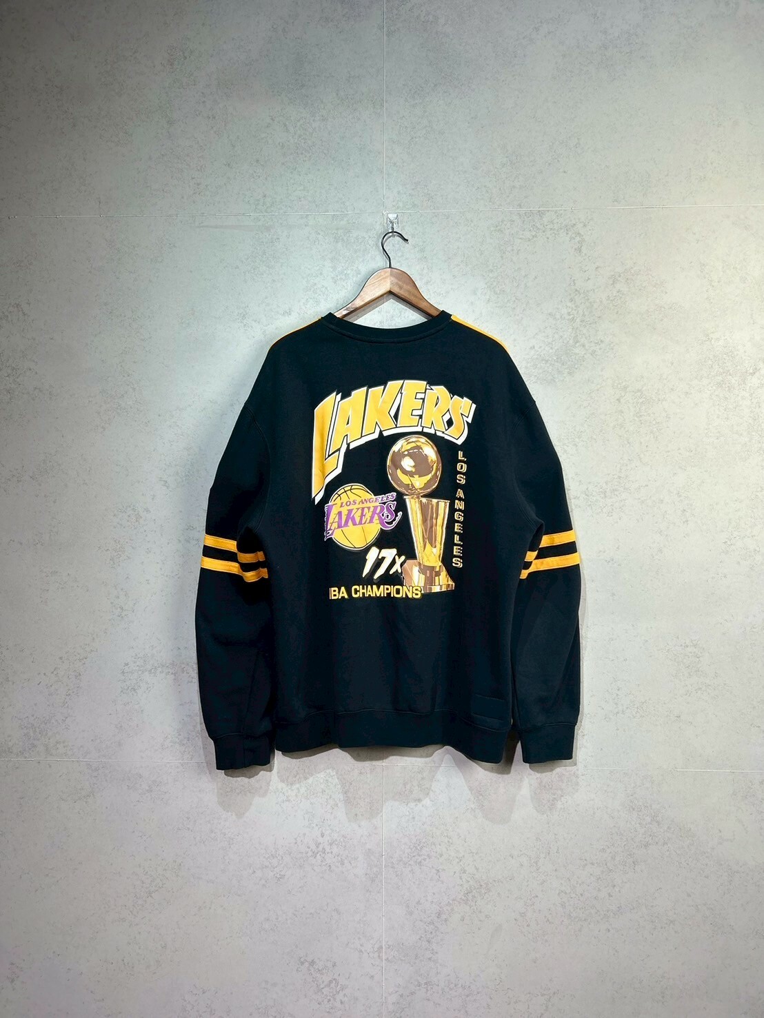 LOS ANGELES LAKERS ALL OVER CREWNECK SWEATSHIRT 2.0 SIZE XXL