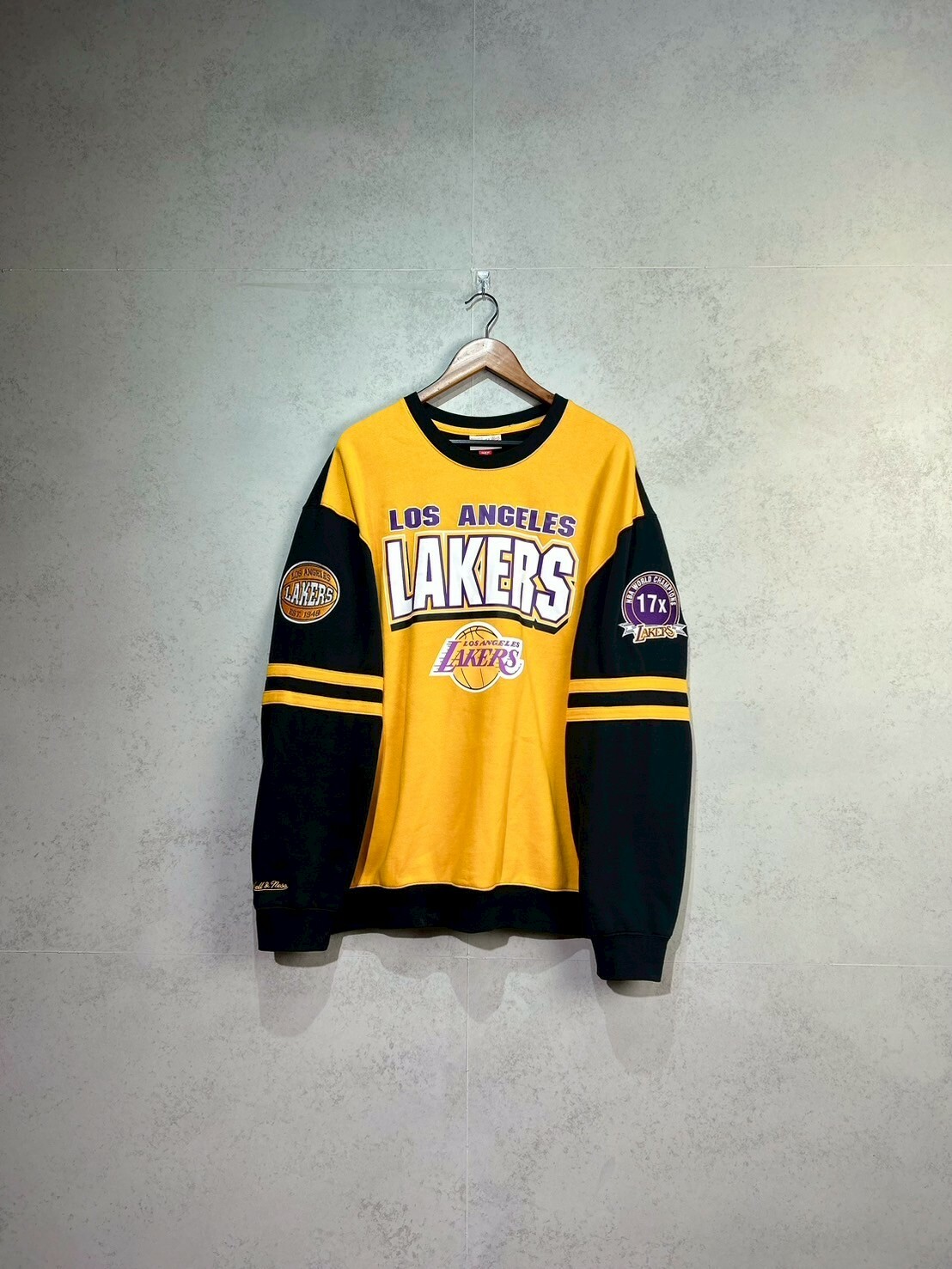 LOS ANGELES LAKERS ALL OVER CREWNECK SWEATSHIRT 2.0 SIZE XXL