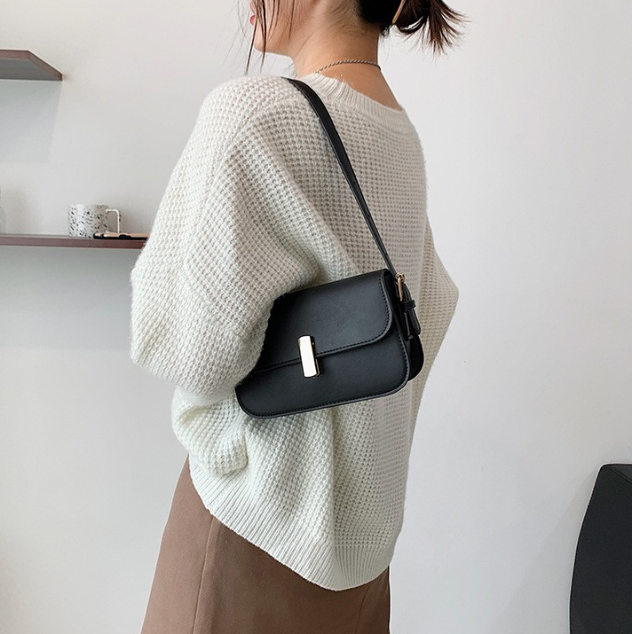 Vintage Saddle Shoulder Bag for Fall & Winter