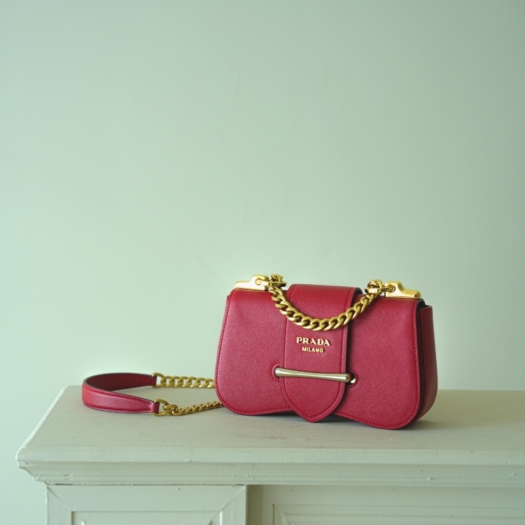Prada Sidonie 紅色鏈條馬鞍包