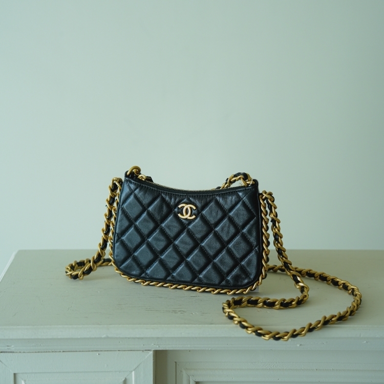 Chanel 皮穿鏈包邊鍊條包