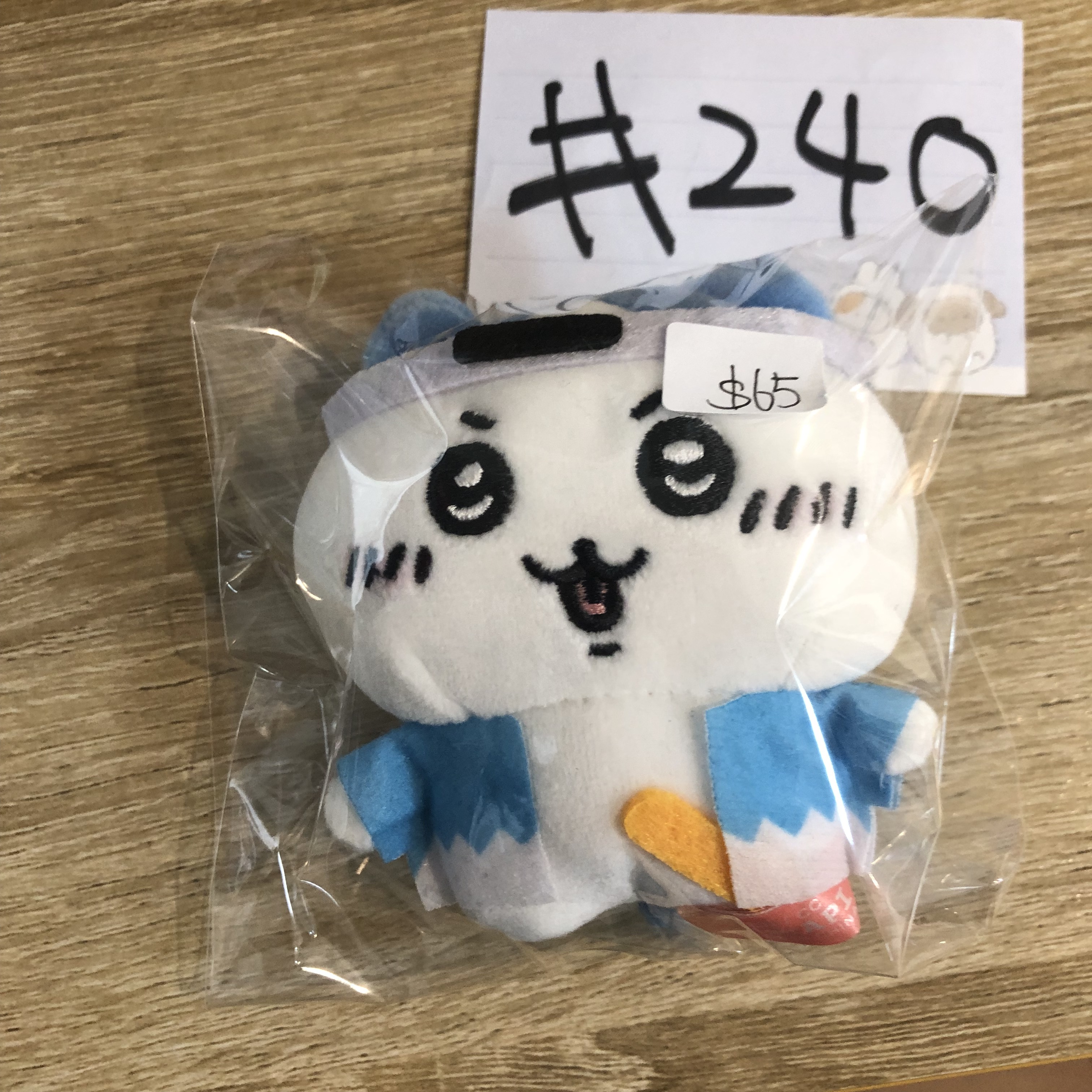 CHIIKAWA 八字貓 公仔#240