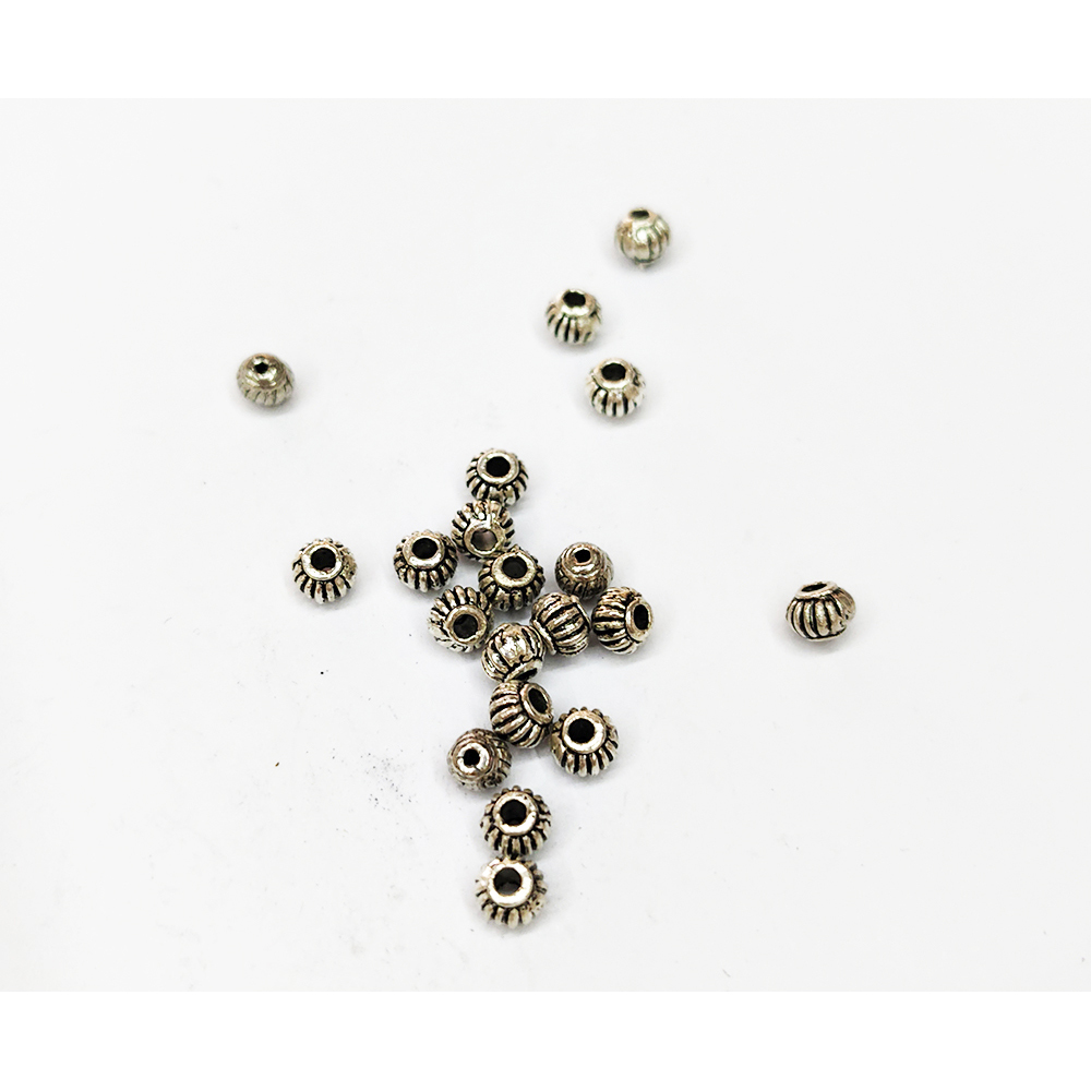 小花格珠 0.4*0.5公分 4個【十方】144131