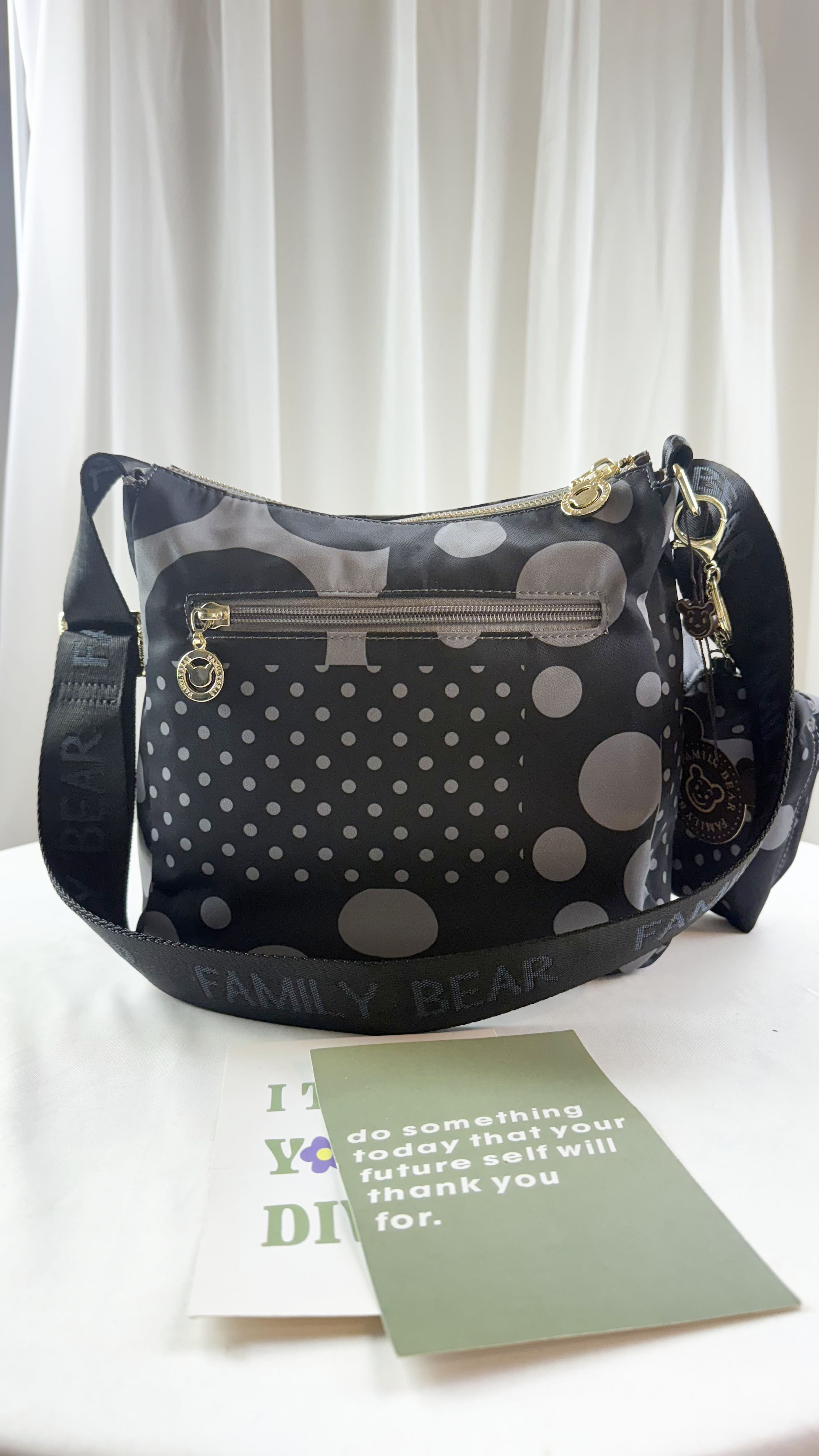 FamilyBear 灰點點防潑水肩背包 / 側背包 附零錢包 #2676