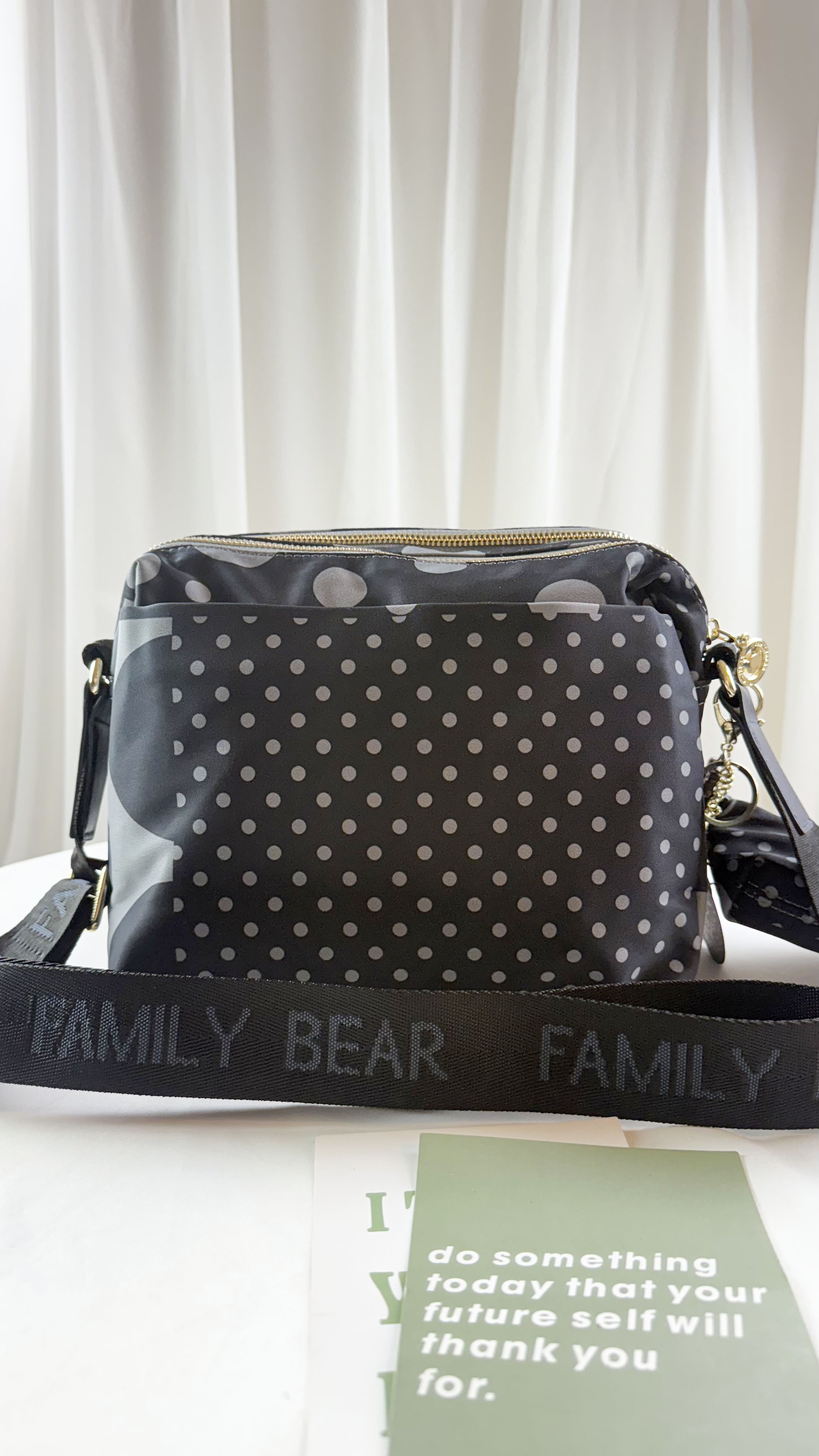 FamilyBear 灰點點防潑水側背包   #2812