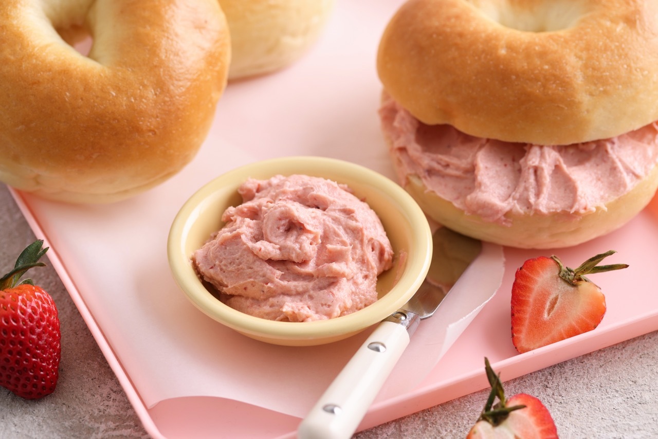 草莓乳酪抹醬貝果組(冷凍)-2入組