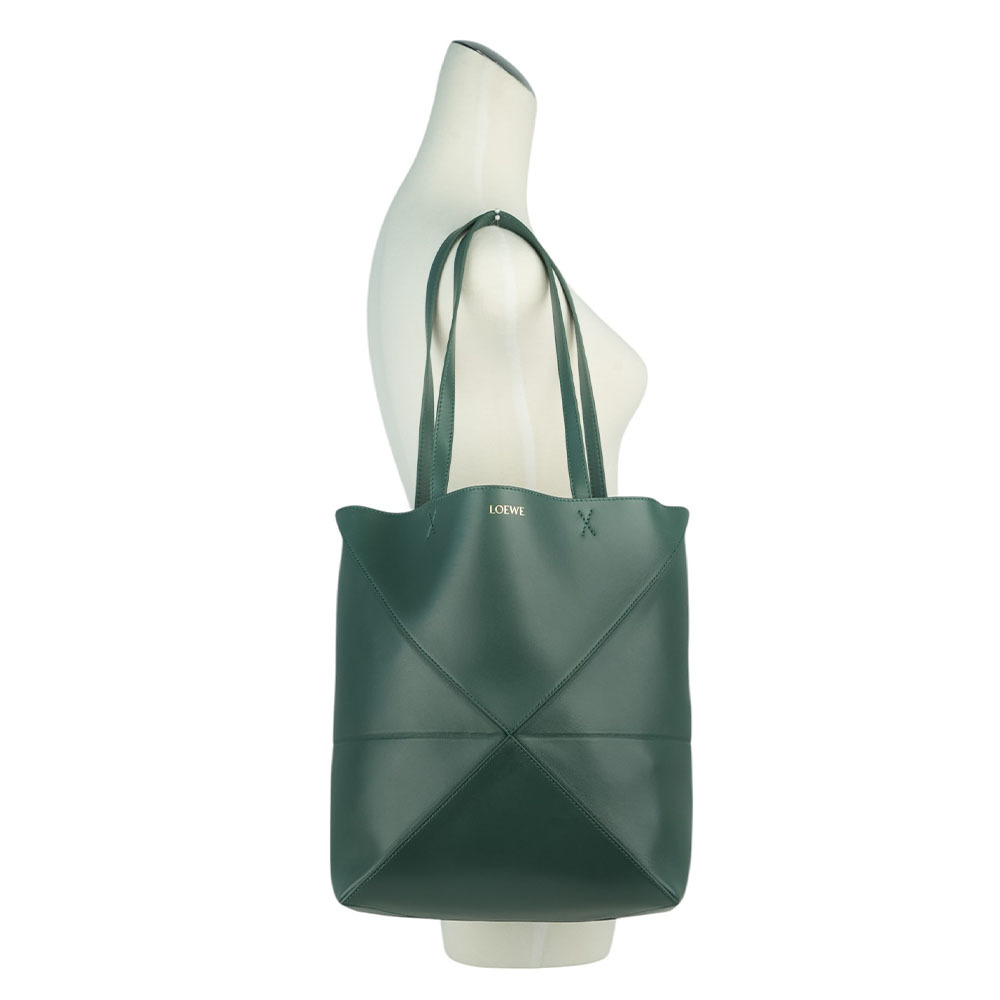 【LOEWE】Puzzle 亮面小牛皮摺疊托特包(香根草色) A657G50X01 4535