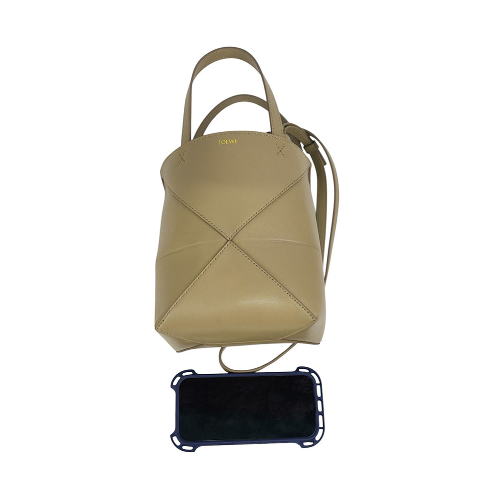 【LOEWE】Puzzle 亮面小牛皮迷你摺疊托特包(沙色)A657V25X01 2150