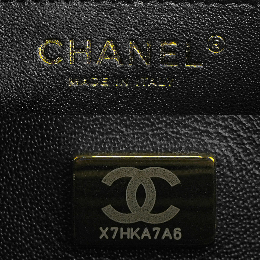 【CHANEL】金色CC Logo 菱格紋小羊皮迷你口蓋包/方胖包(黑色)A35200 Y04059 94305