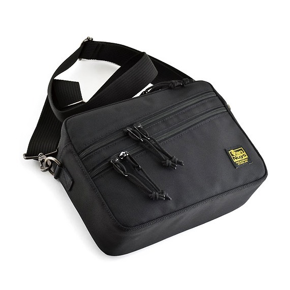 VanNuys E388 雙拉鍊斜背包