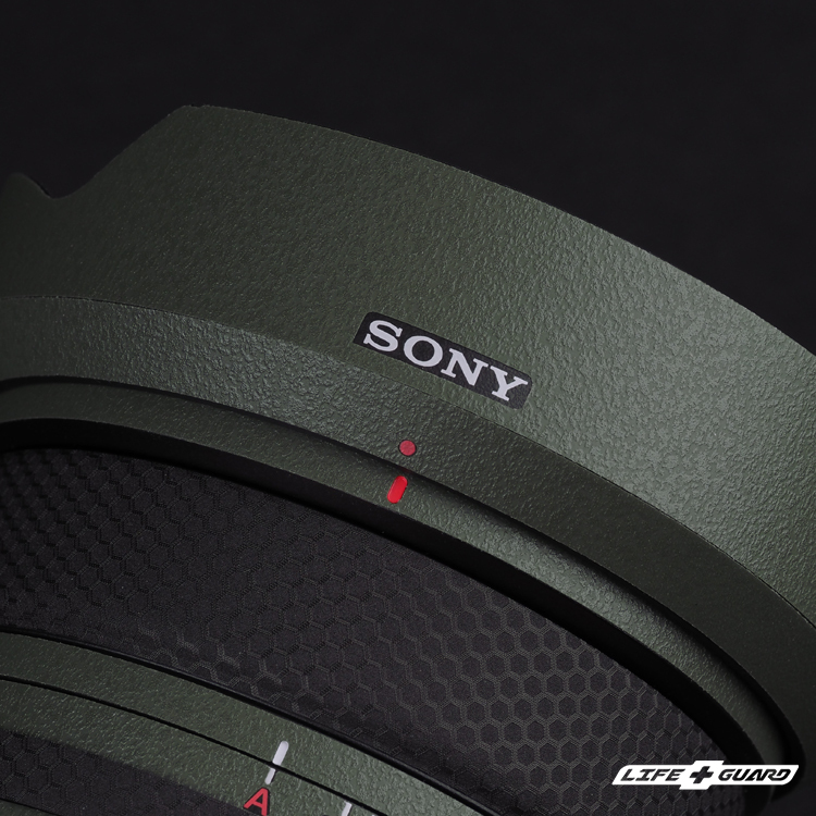 綠色砂紋貼膜質感特寫，LIFE+GUARD 設計風格