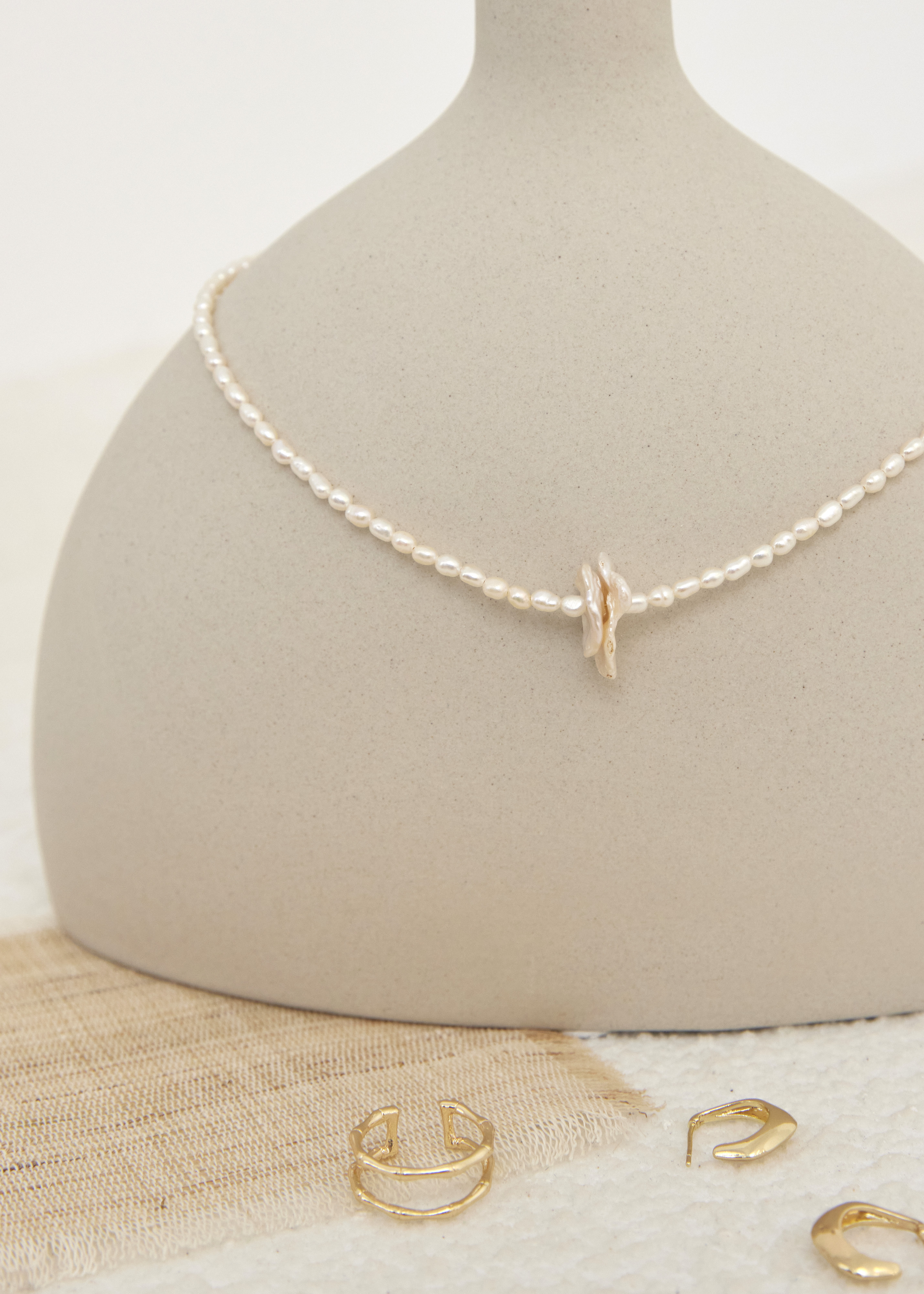 珍珠貝殼花瓣項鍊