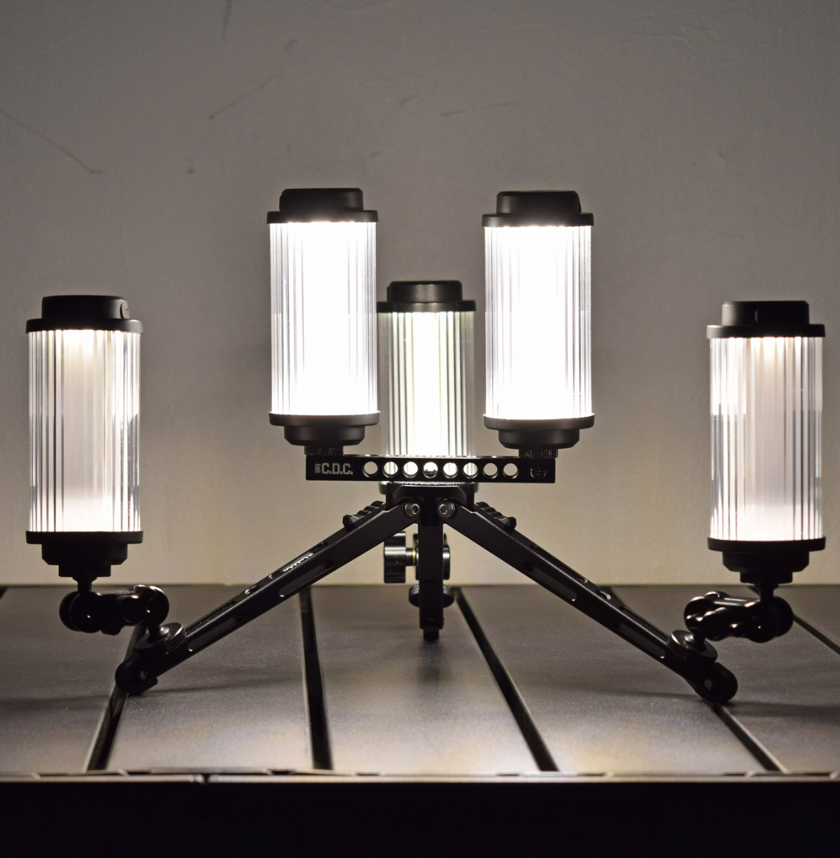 CDC - 機械三腳架