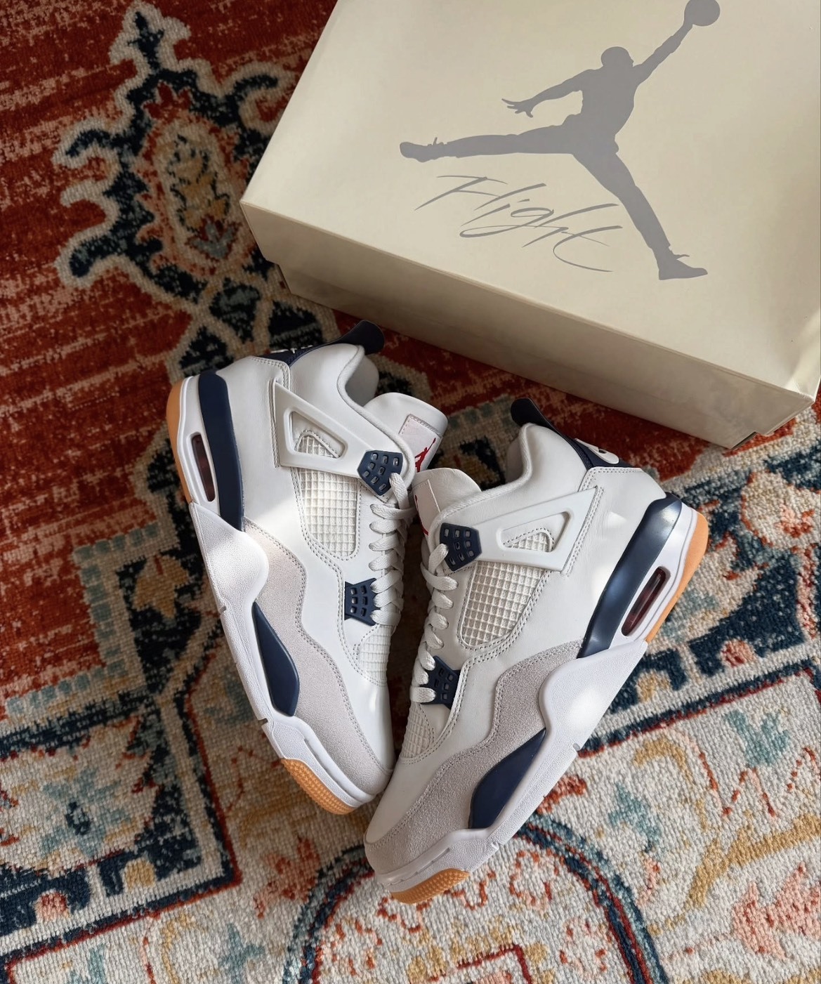 預購 Nike SB x Air Jordan 4 "Navy" 聯名款