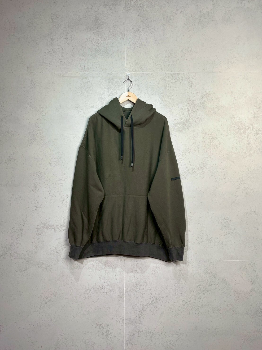 N.HOOLYWOOD COMPILE PULOVER HOODIE SIZE 40