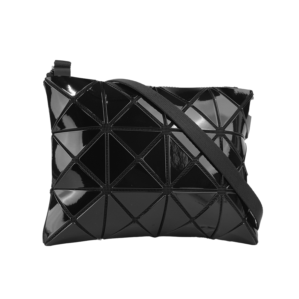 【ISSEY MIYAKE三宅一生】BAO BAO LUCENT 3X4 亮面斜背包(黑色)AG056 15