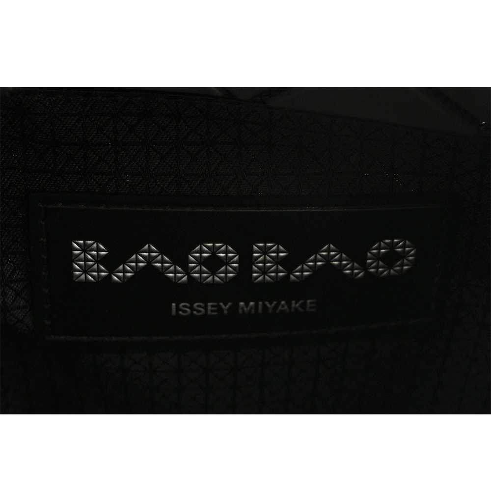 【ISSEY MIYAKE三宅一生】BAO BAO Prism 5x4 霧面斜背包(炭灰色)AG506 14