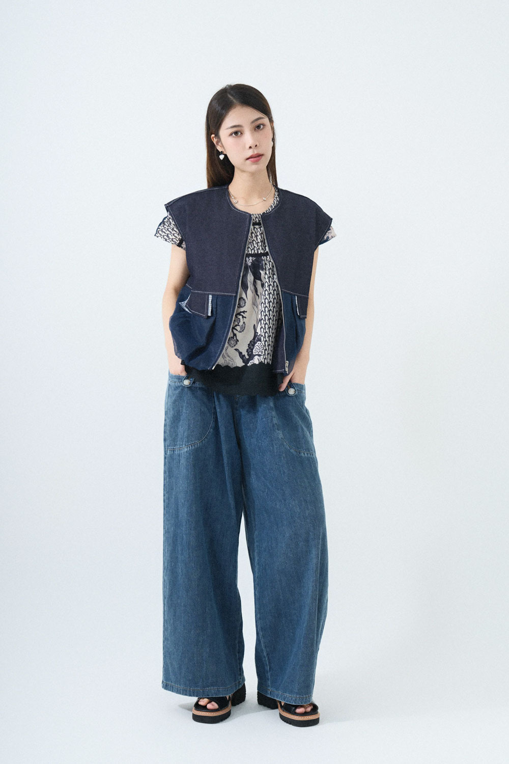 SS25_0116（外套＋上衣＋牛仔褲）