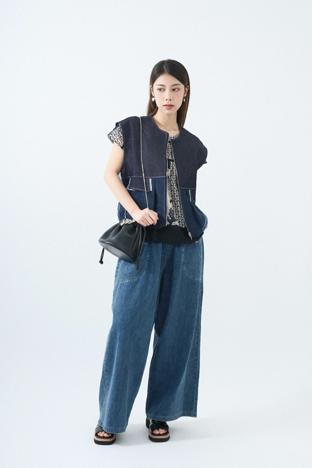 SS25_0116（外套＋上衣＋牛仔褲）