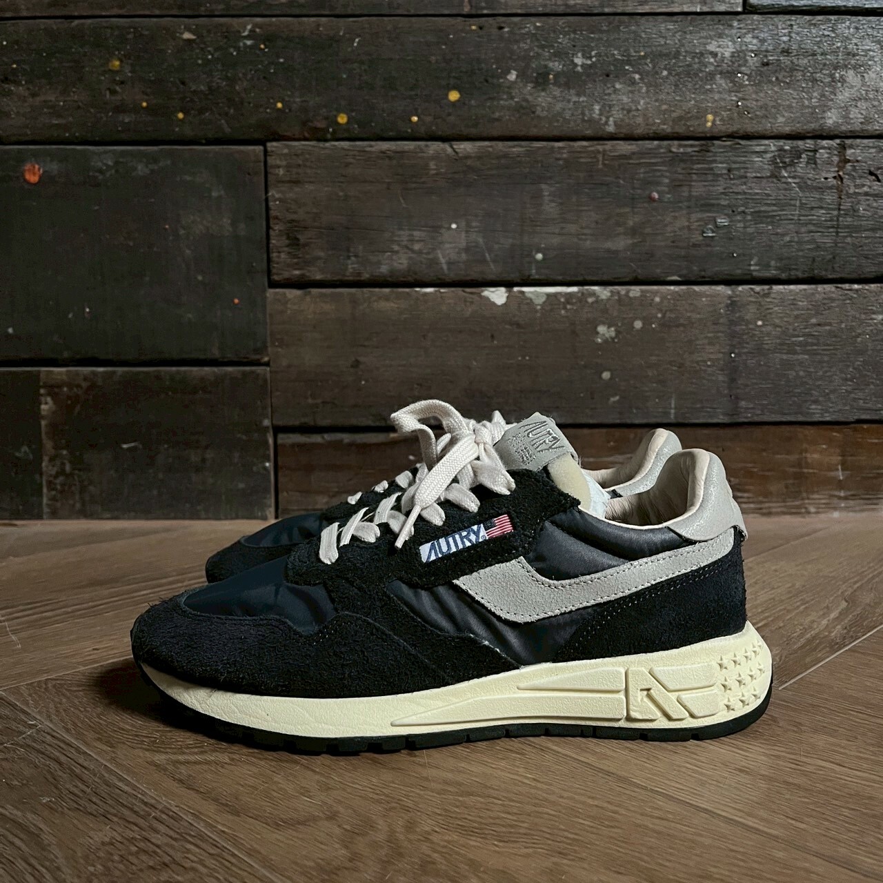 AUTRY WHIRLWIND LOW 38 SIZE 25.5CM