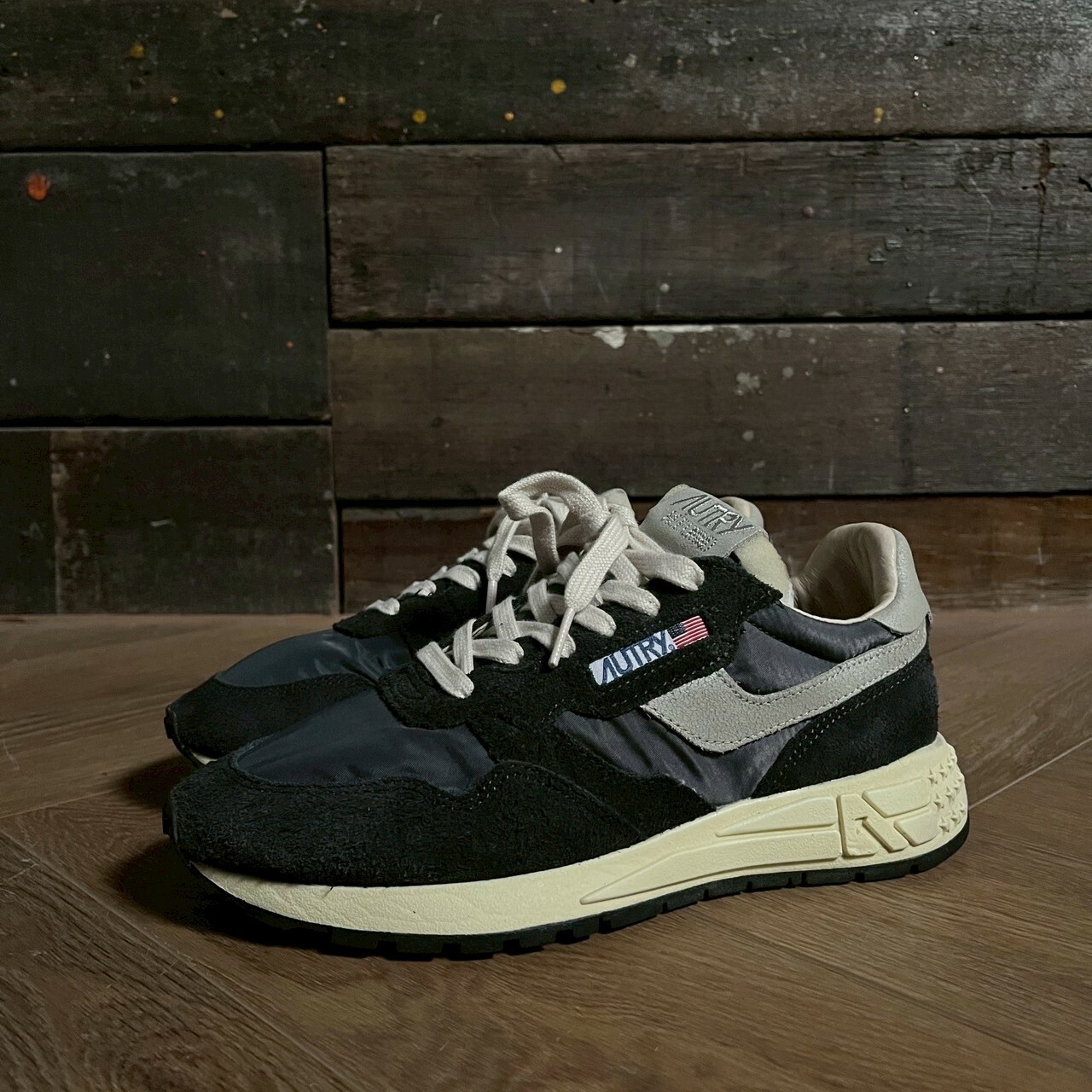 AUTRY WHIRLWIND LOW 38 SIZE 25.5CM