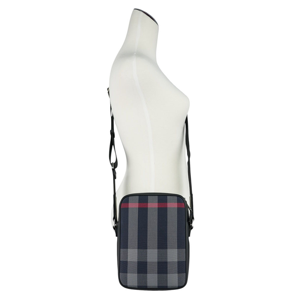 【BURBERRY】Paddy 格紋帆布及牛皮直式斜背包(海軍藍/灰色) 80840621
